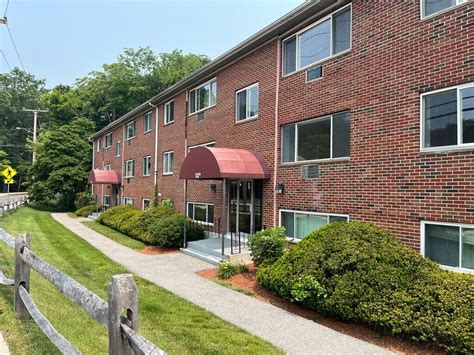Wonderful Two bed condo located in Mill Falls Cond. . Framingham condos for sale